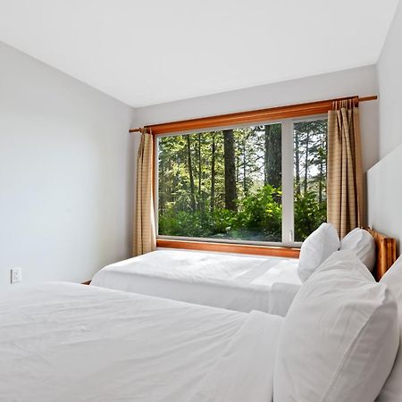 The Cabins At Terrace Beach Ucluelet Exterior photo