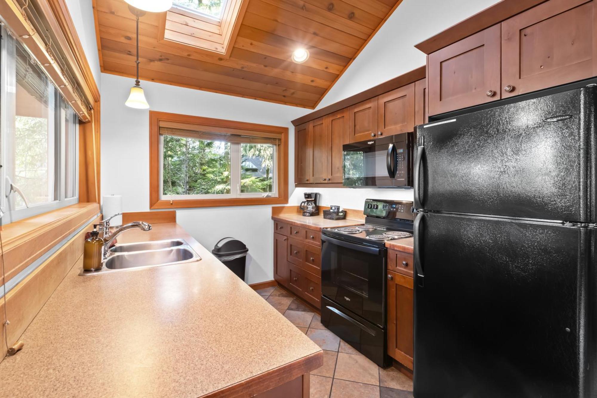The Cabins At Terrace Beach Ucluelet Exterior photo